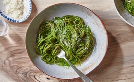 Lapinių kopūstų pesto su pilno grūdo makaronais
